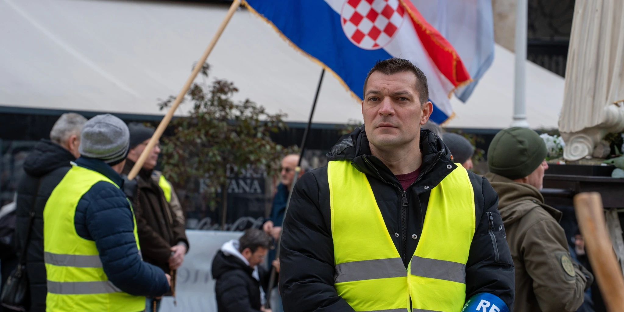 Nitko ne raste sam
